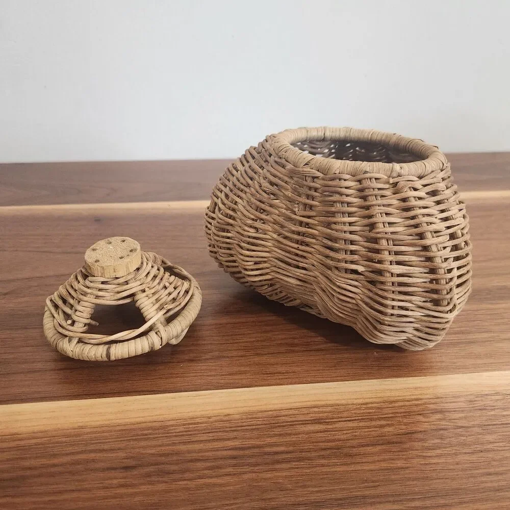 Antique Primitive Buttock Basket With Lid Snake Charmer Fisherman Garlic Vintage - Picture 5 of 14